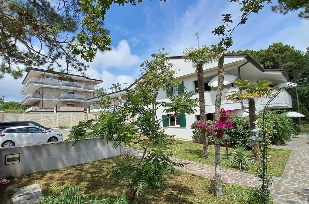Villa Barbara Fra I Pini Λινιάνο Σαμπιαντόρο Εξωτερικό φωτογραφία